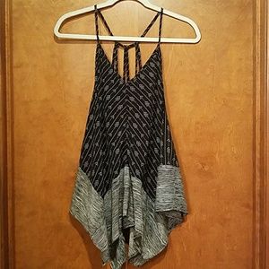Solemio Black and White Stripes & Arrows Flow Tank